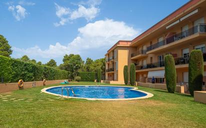 Piscina de Pis en venda en L'Escala amb Terrassa i Balcó