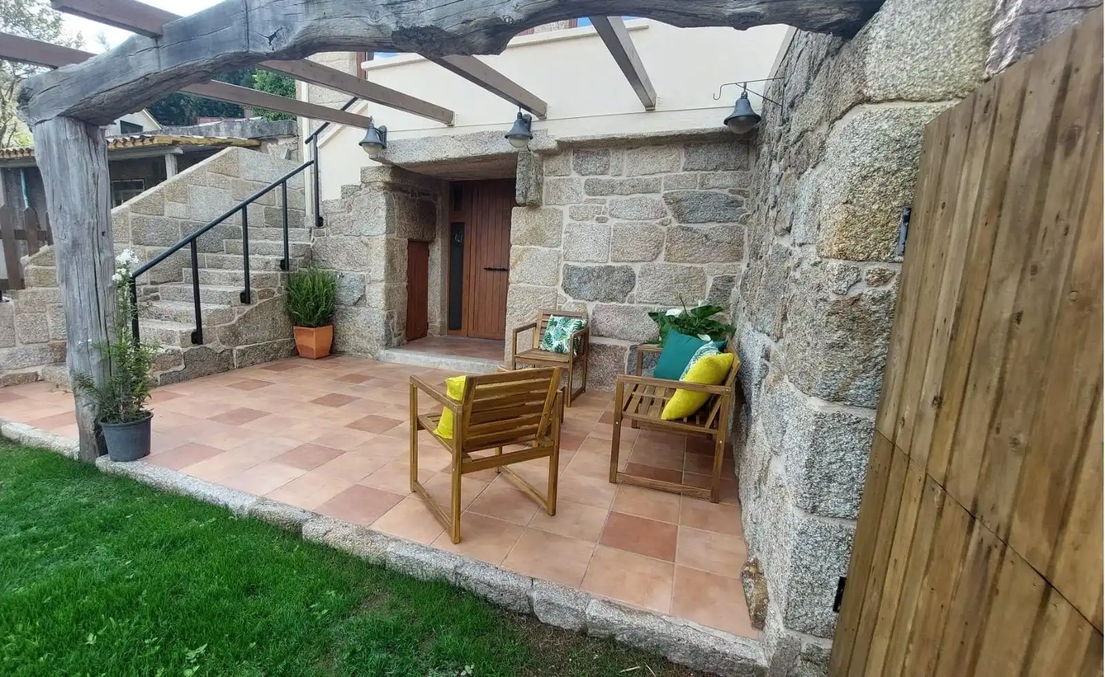 Terraza de Casa o chalet de alquiler en Cangas  con Amueblado, Horno y Lavadora