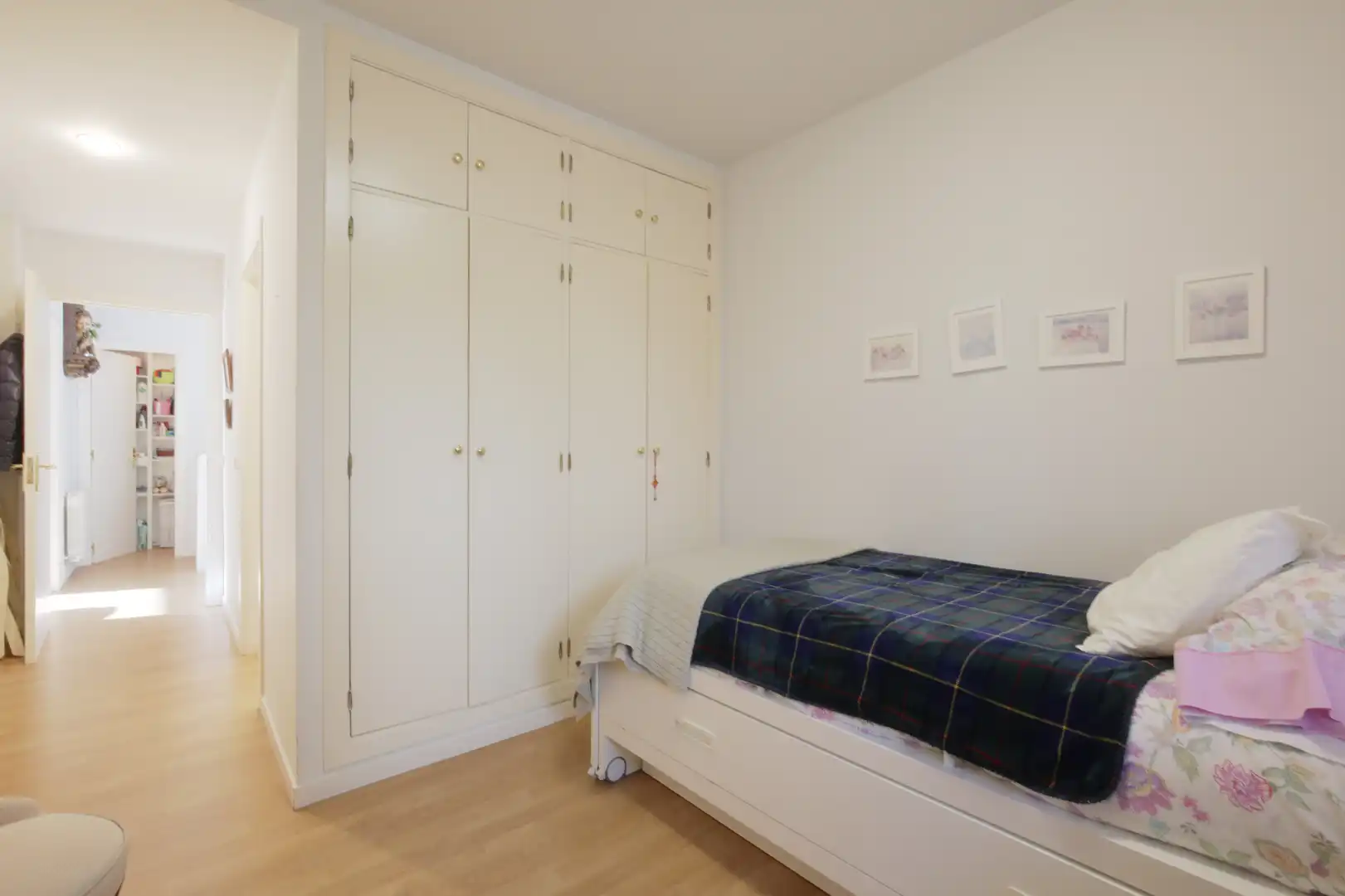 Bedroom of Houses for sale in Las Rozas de Madrid  with Air Conditioner and Heating