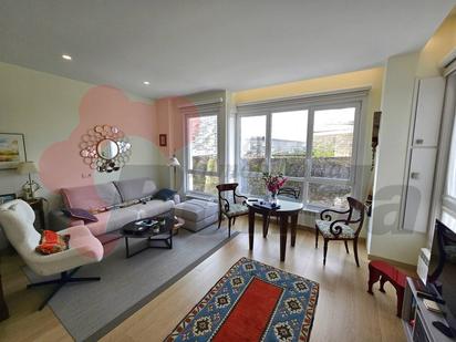 Living room of Study for sale in Lugo Capital  with Oven