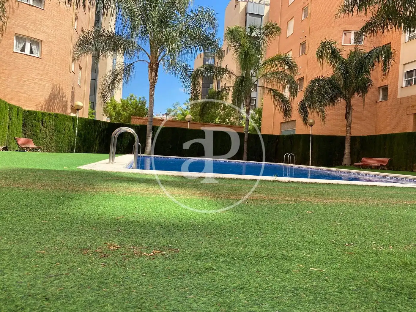 Piscina de Piso de alquiler en Valencia con Aire acondicionado, Calefacción y Jardín privado