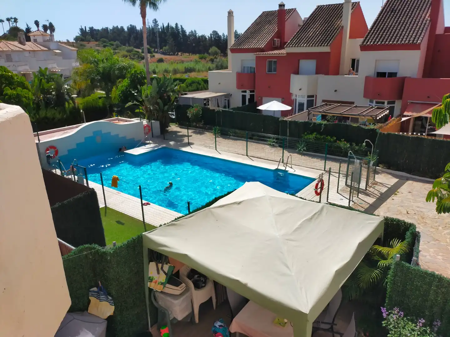 Adossat amb piscina en venda a Estepona Pueblo