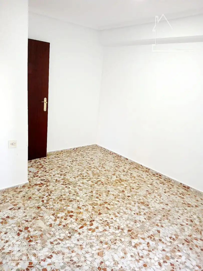 Piso en venta en Almenara con Balcón