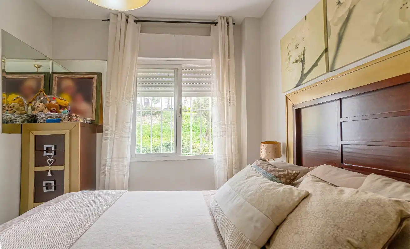 Schlafzimmer von Wohnung zum Verkauf in Rincón de la Victoria mit Terrasse, Abstellraum und Gemeinschaftspool