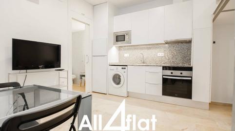 Photo 4 of Flat to rent in Calle Sabateret, Sant Pere, Sta. Caterina i la Ribera,  Barcelona Capital