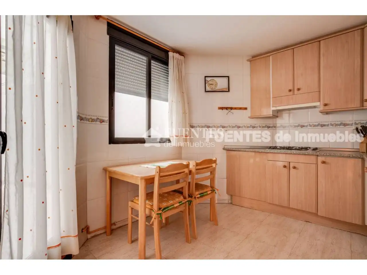 Flat for sale in Calle pintor baeza, Altozano - Conde Lumiares