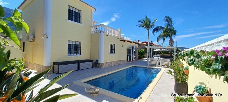 Exterior view of House or chalet for sale in Dénia  with Air Conditioner, Heating and Private garden