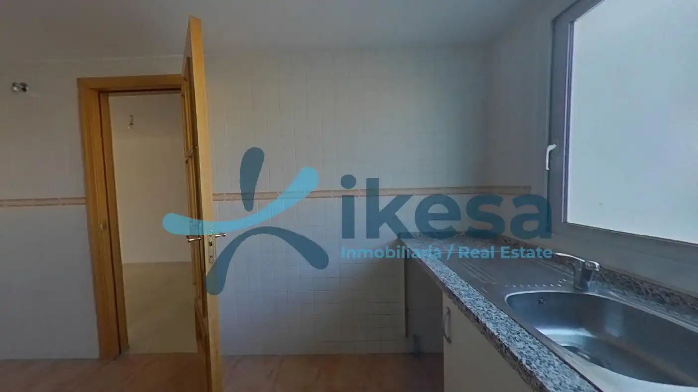 Flat with pool for sale in San Pedro de Alcántara, imagen 5