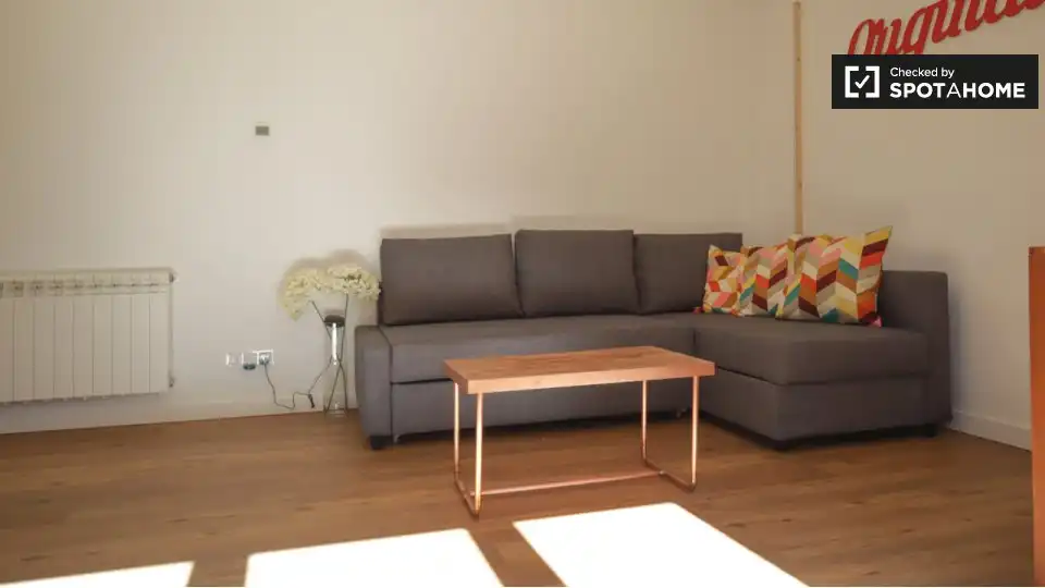 Sala d'estar de Pis de lloguer en Leganés amb Aire condicionat, Calefacció i Moblat