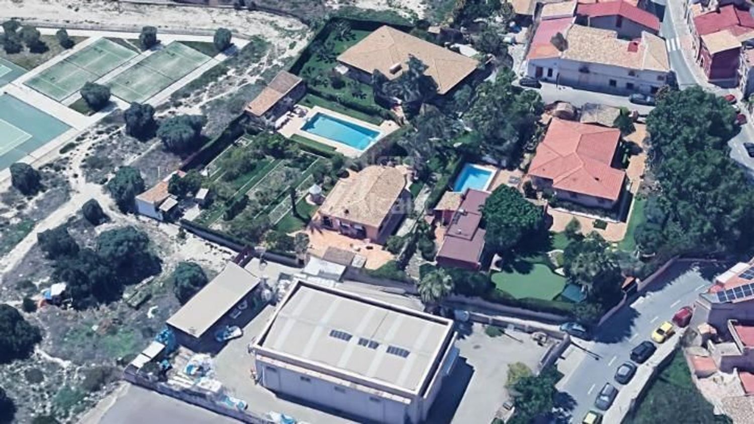 Vista exterior de Local en venda en Sant Joan d'Alacant