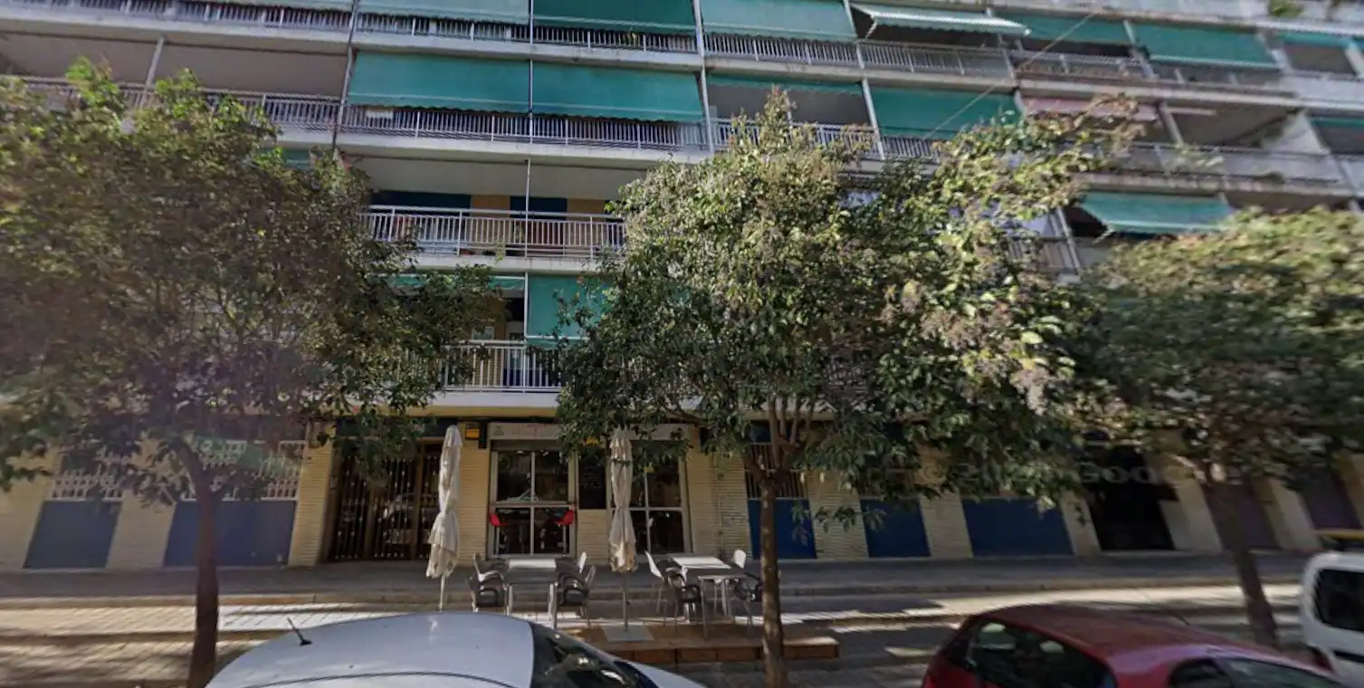 Vista exterior de Pis en venda en Pla - Carolinas