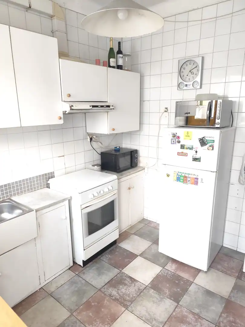 Cuina de Pis en venda en Barcelona amb Terrassa i Moblat