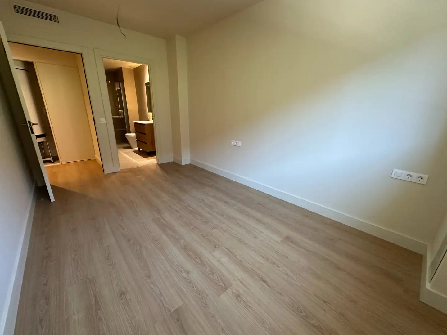 Neubau-Wohnung mit Terrasse zum Verkauf in Avinguda de Catalunya 55, imagen 12