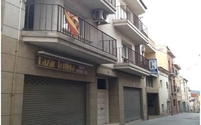 Vista exterior de Pis en venda en Tordera amb Terrassa i Balcó