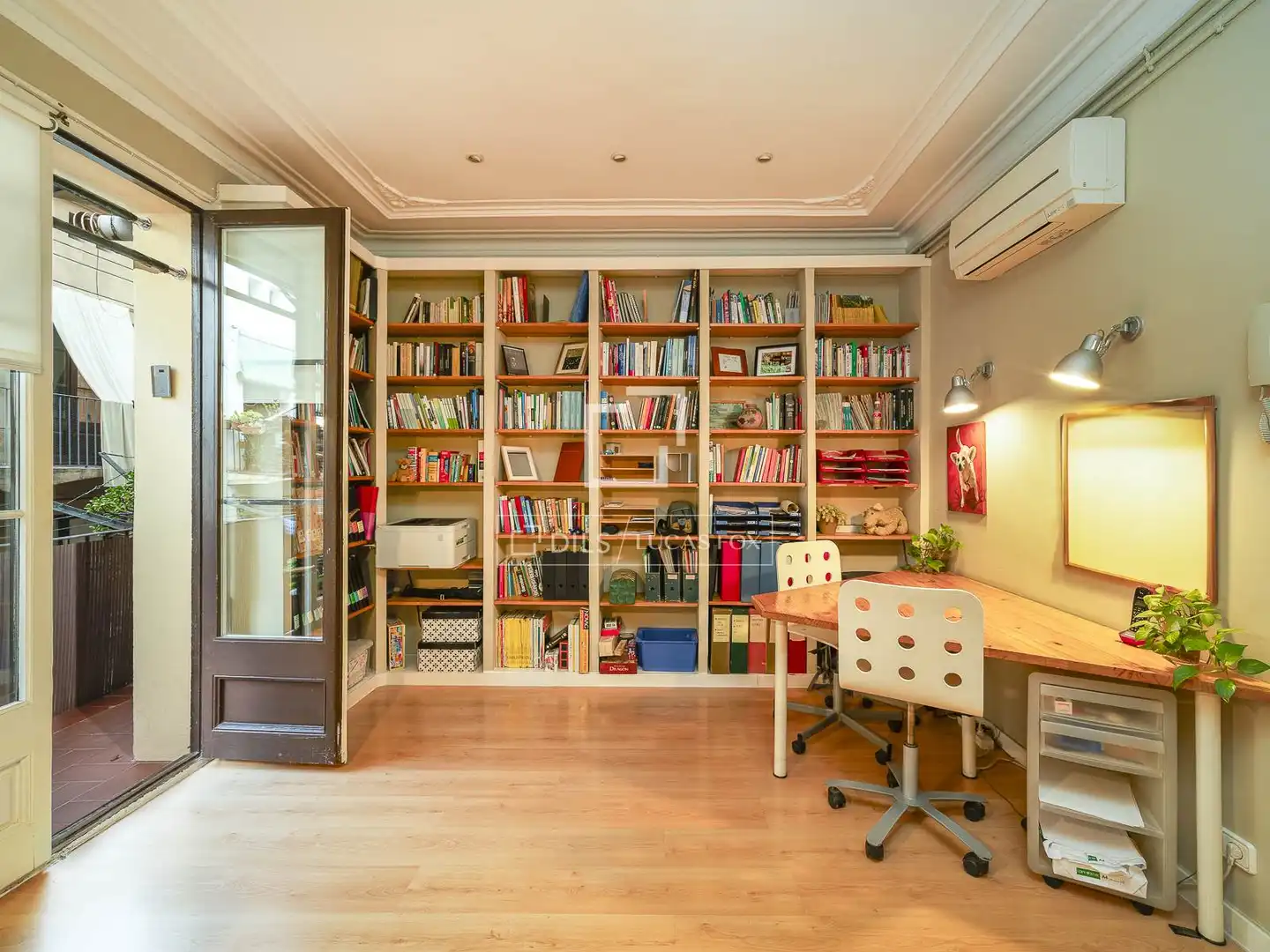 Wohnung zum Verkauf in Barcelona mit Heizung und Balkon