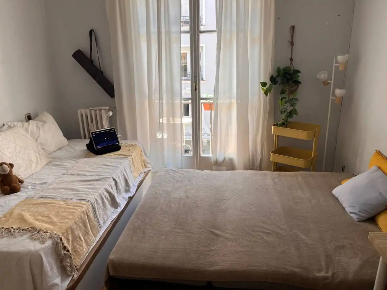 Habitación de Estudio de alquiler en Madrid con Aire acondicionado, Calefacción y Amueblado