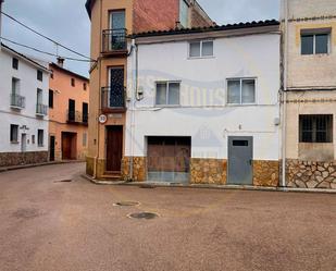 Vista exterior de Finca rústica en venda en Boniches amb Calefacció, Terrassa i Traster