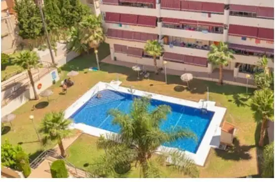Àtic amb piscina en venda a Calle Antonio Machado 8