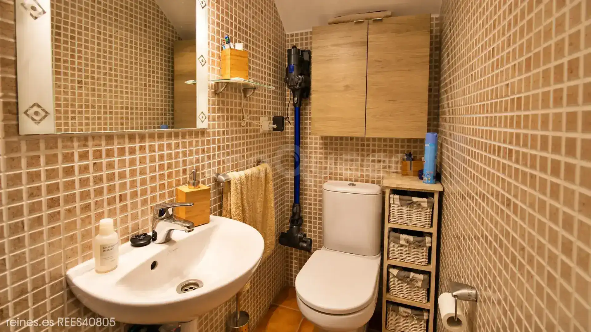 Bathroom of Detached homes for sale in Val de San Vicente   with Private garden, Terrace and Furnished