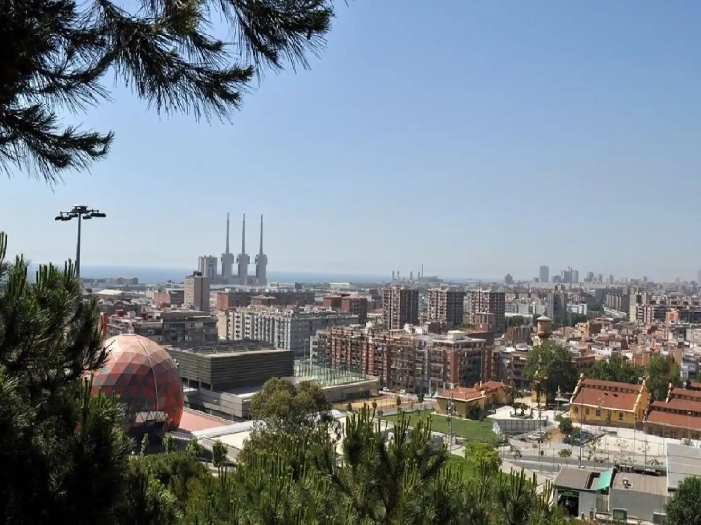 Vista exterior de Piso en venta en Badalona