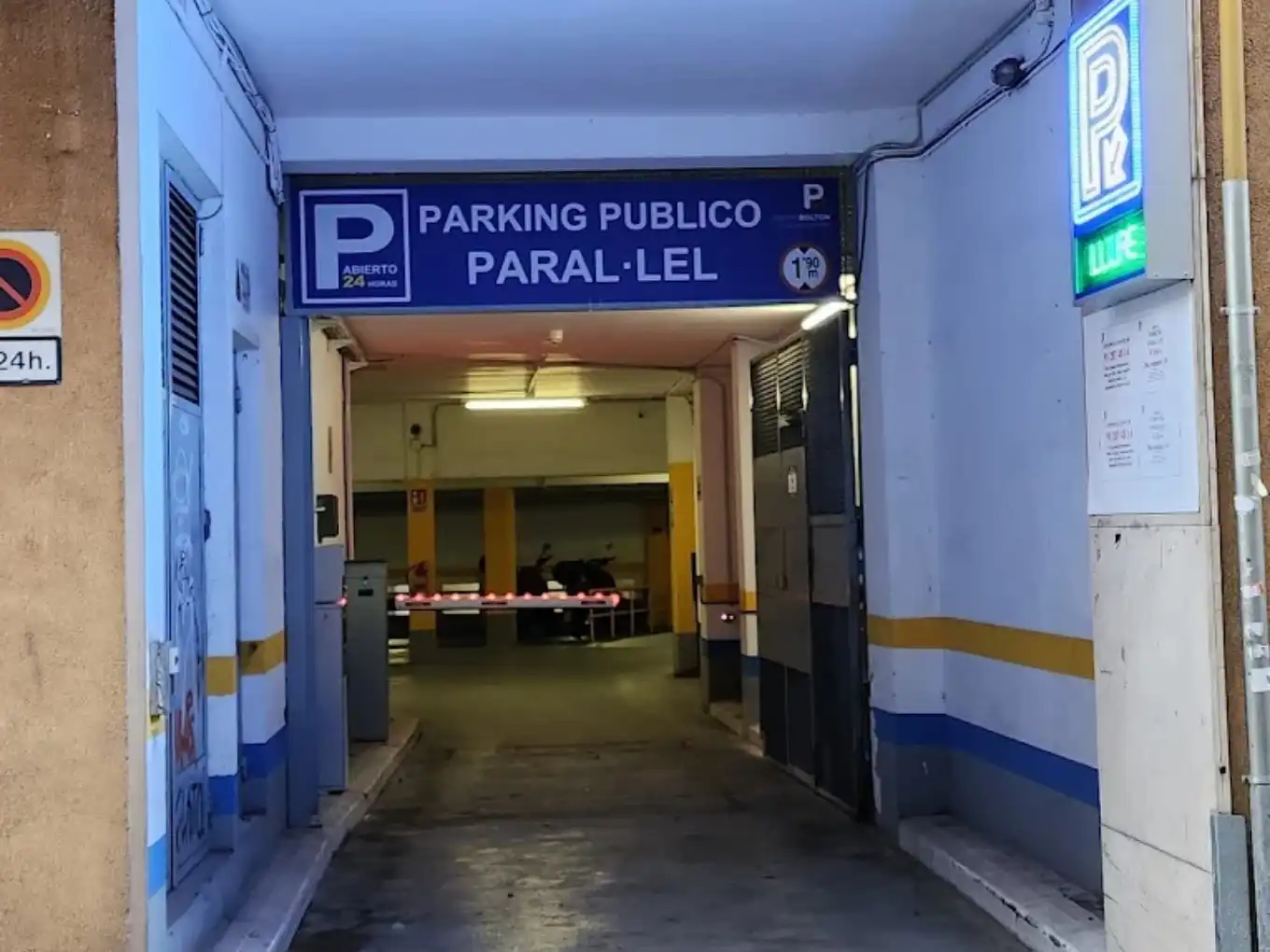 Aparcament de Garatge de lloguer en Barcelona amb Alarma