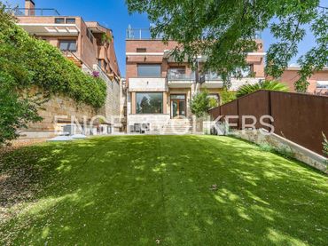 Casa con balcón en venta en Golf - Can Trabal