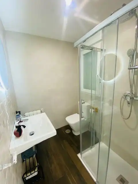 Baño de Piso de alquiler en Albacete con Aire acondicionado, Calefacción y Amueblado