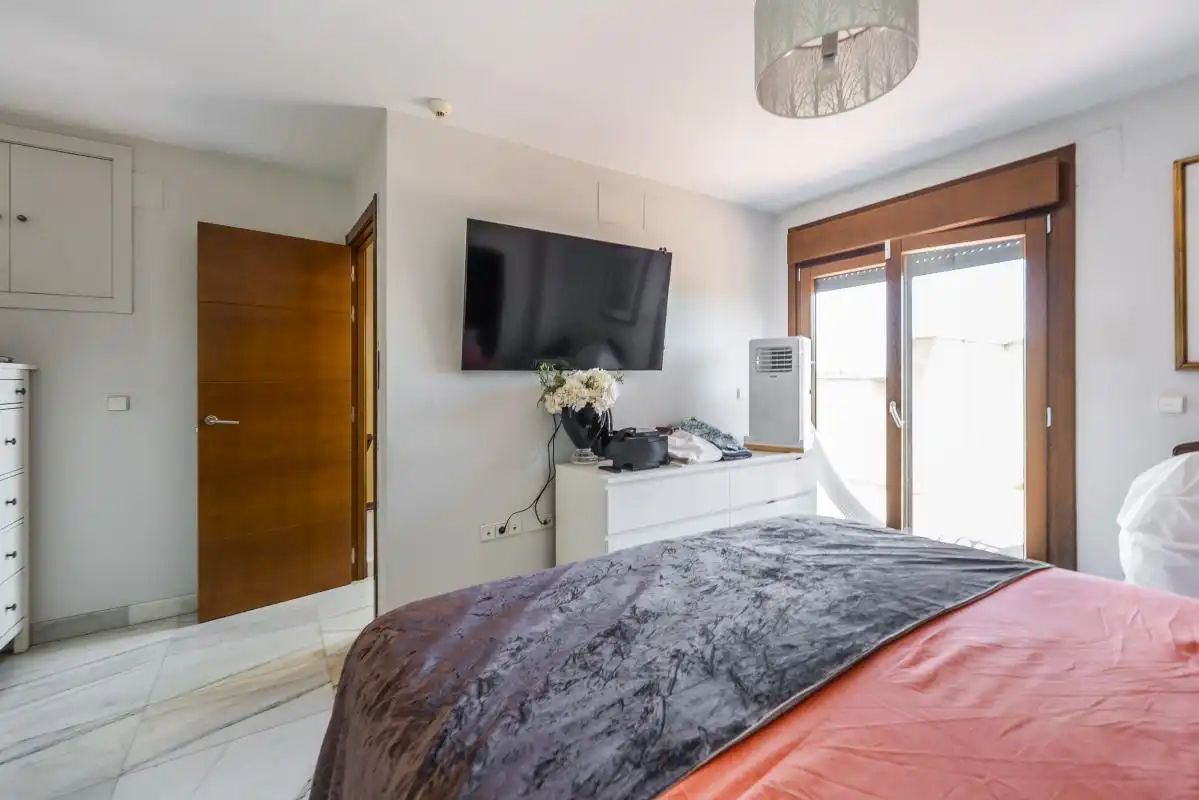 Casa adosada en venta en C. Gutiérrez Canales, Canillejas