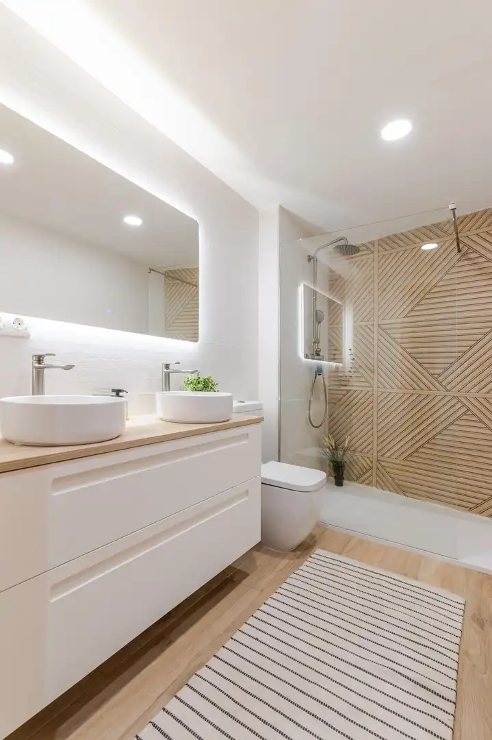 Baño de Piso en venta en Paterna con Aire acondicionado, Calefacción y Balcón