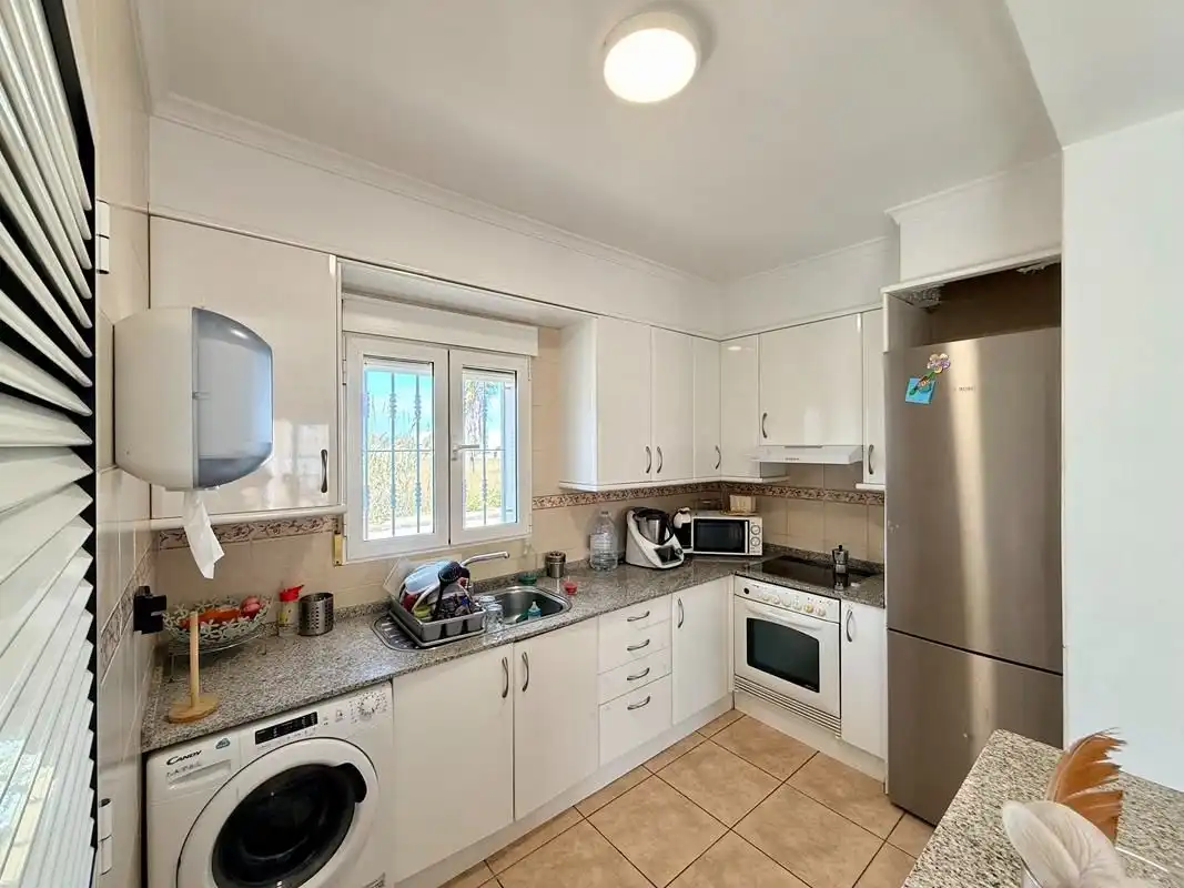 Cocina de Casa o chalet en venta en Els Poblets con Aire acondicionado, Calefacción y Jardín privado