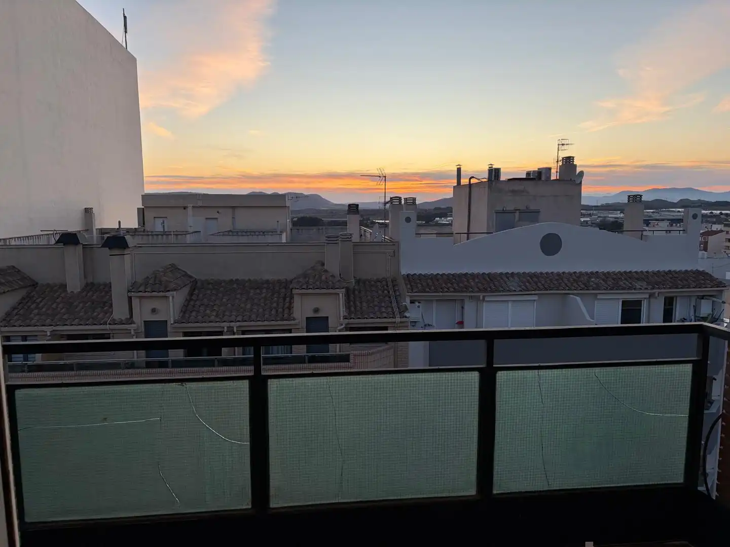 Vista exterior de Piso en venta en Villena con Aire acondicionado, Trastero y Balcón
