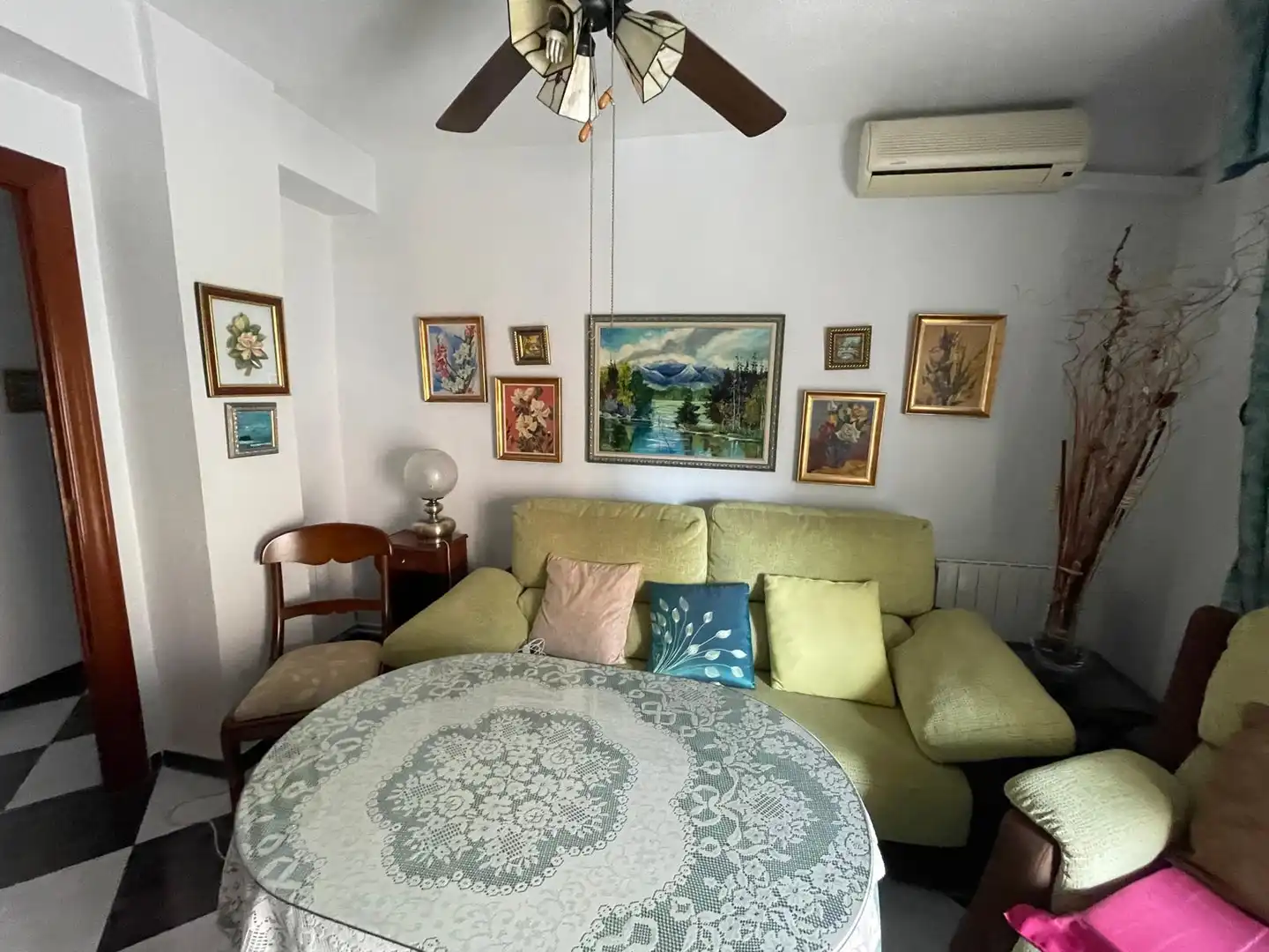 Living room of Flat for rent in Granada  with Furnished, Oven and Washing machine