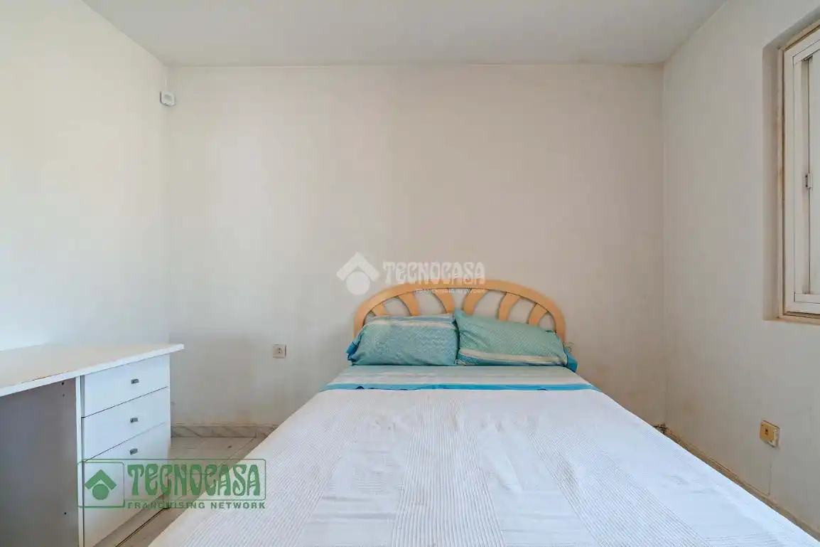 Dormitori de Casa o xalet en venda en Roquetas de Mar amb Calefacció, Terrassa i Alarma