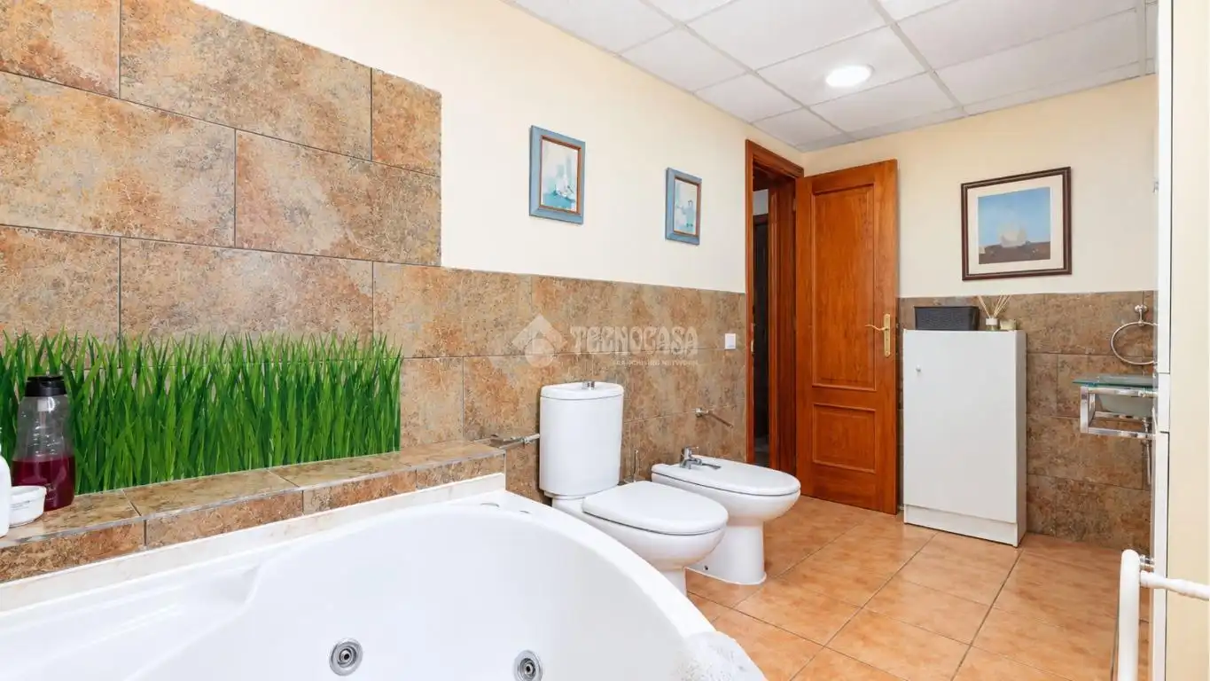 Casa aparellada en venda a Suroeste, imagen 18