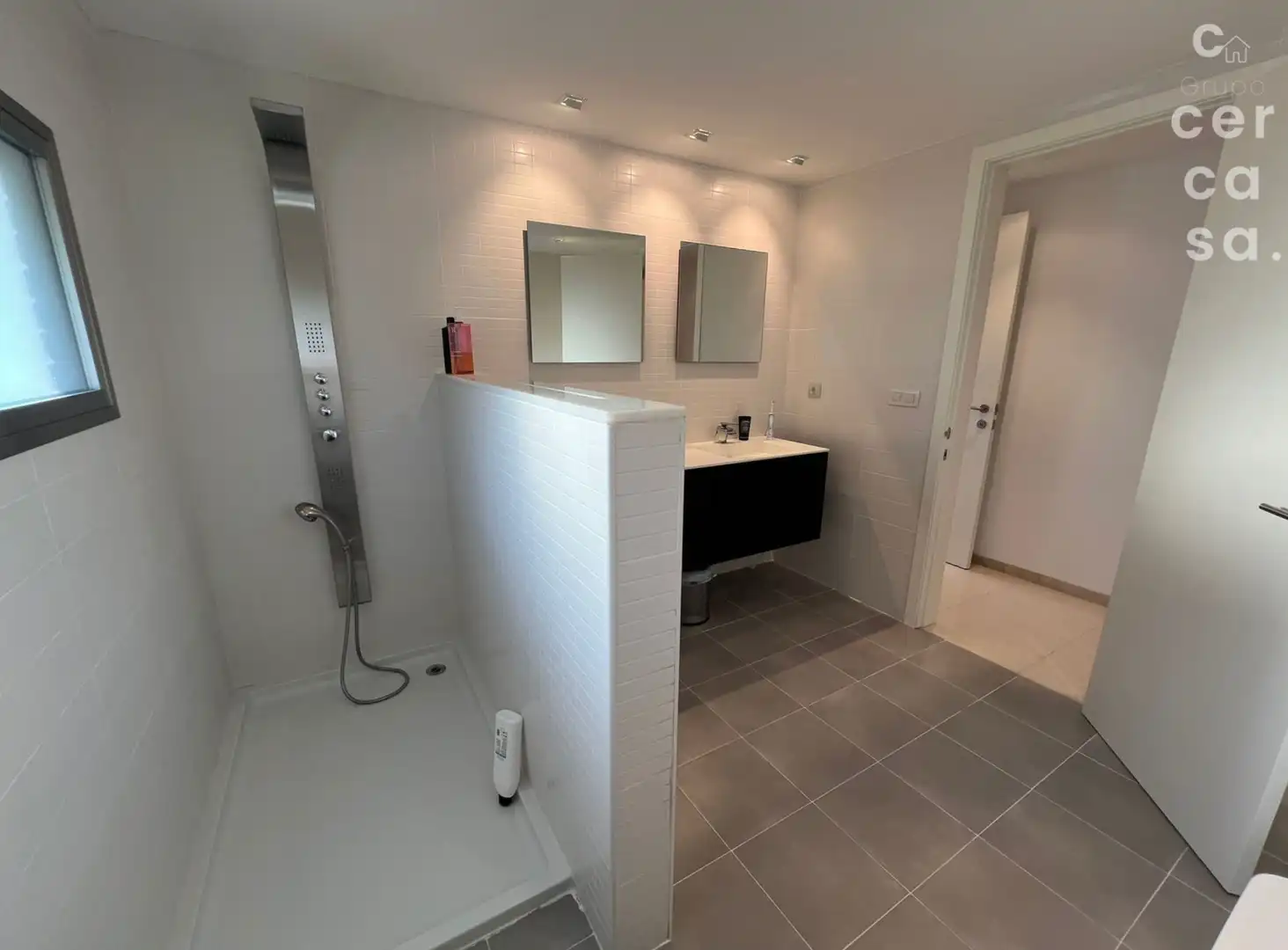 Bathroom of Houses for sale in Godella  with Private garden, Terrace and Swimming Pool