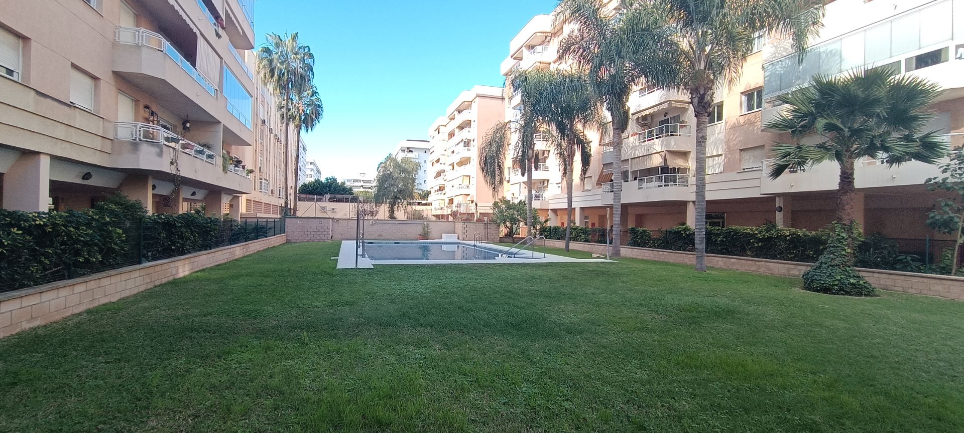 Swimming pool of Flat to rent in Málaga Capital  with Terrace, Washing machine and Community pool