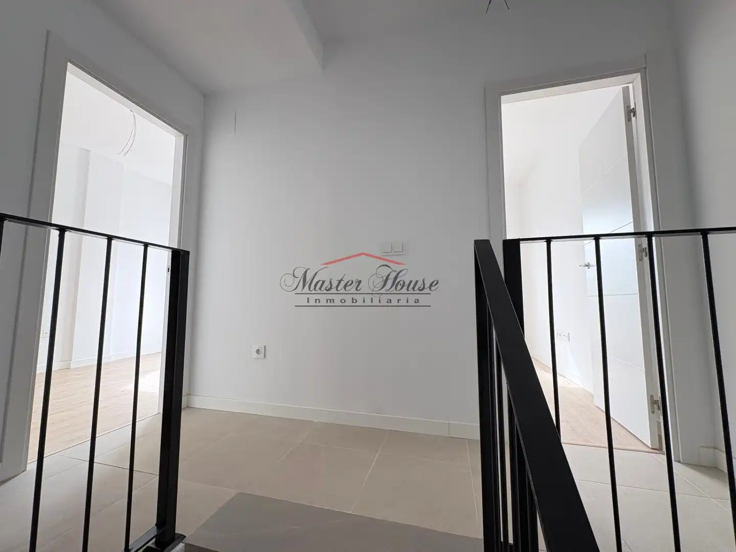 Casa adosada en venta en Aljaraque con Calefacción, Jardín privado y Terraza