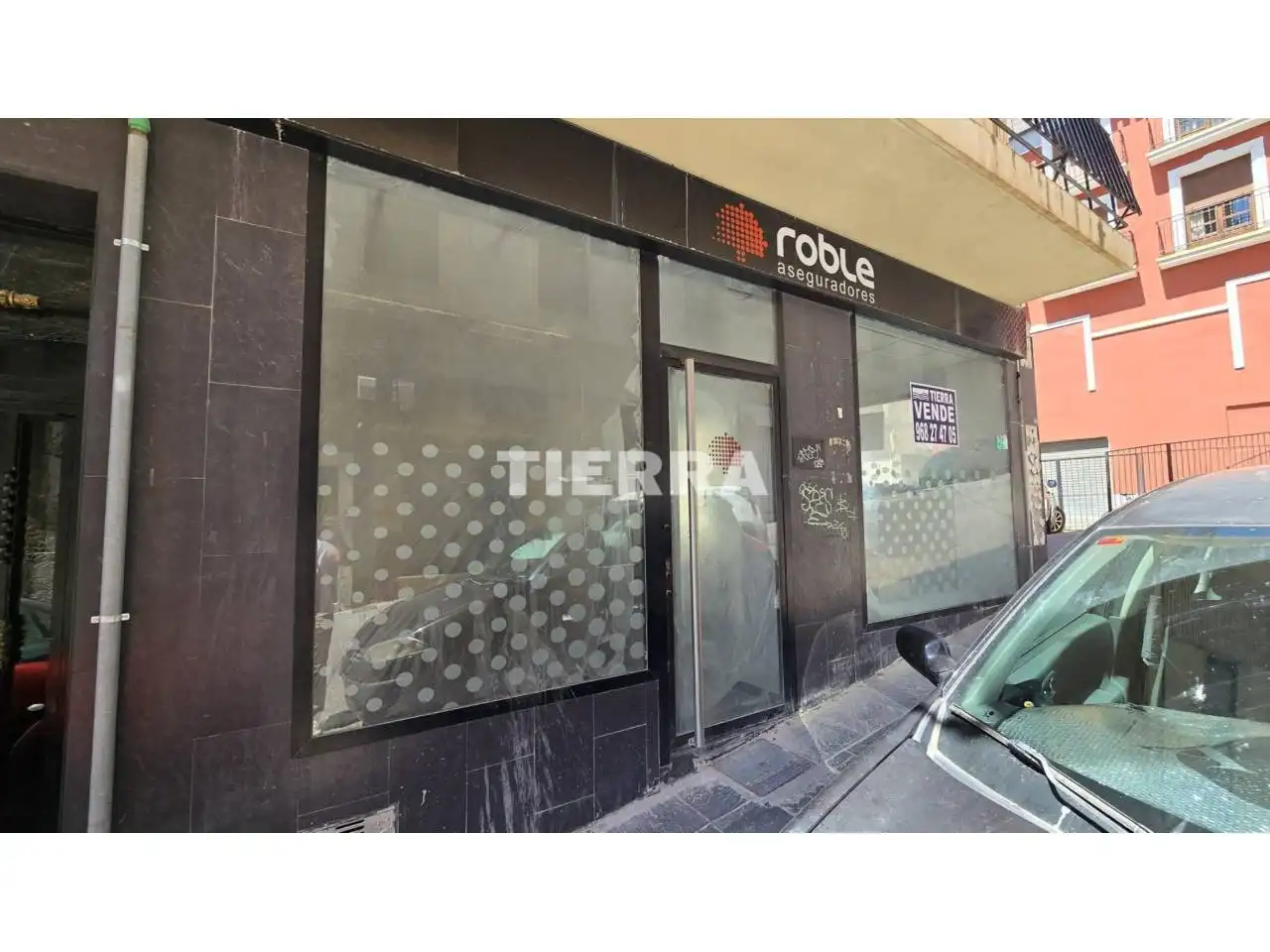Local comercial en venda a Calle de la plaza