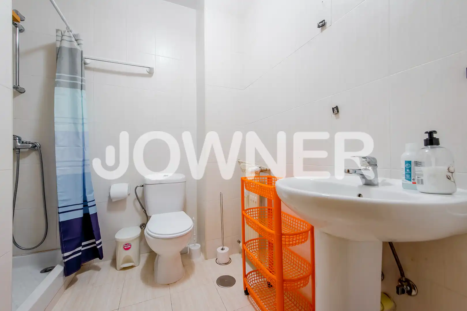 Bathroom of Study for rent in Madrid  with Heating, Furnished and Microwave