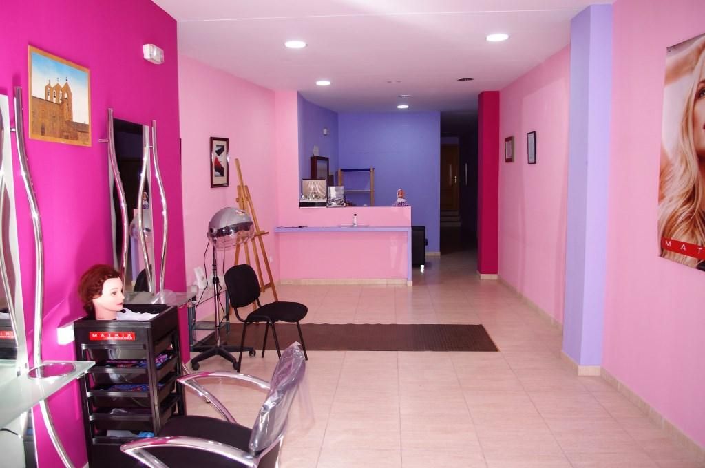 Premises for sale in Coria  with Air Conditioner