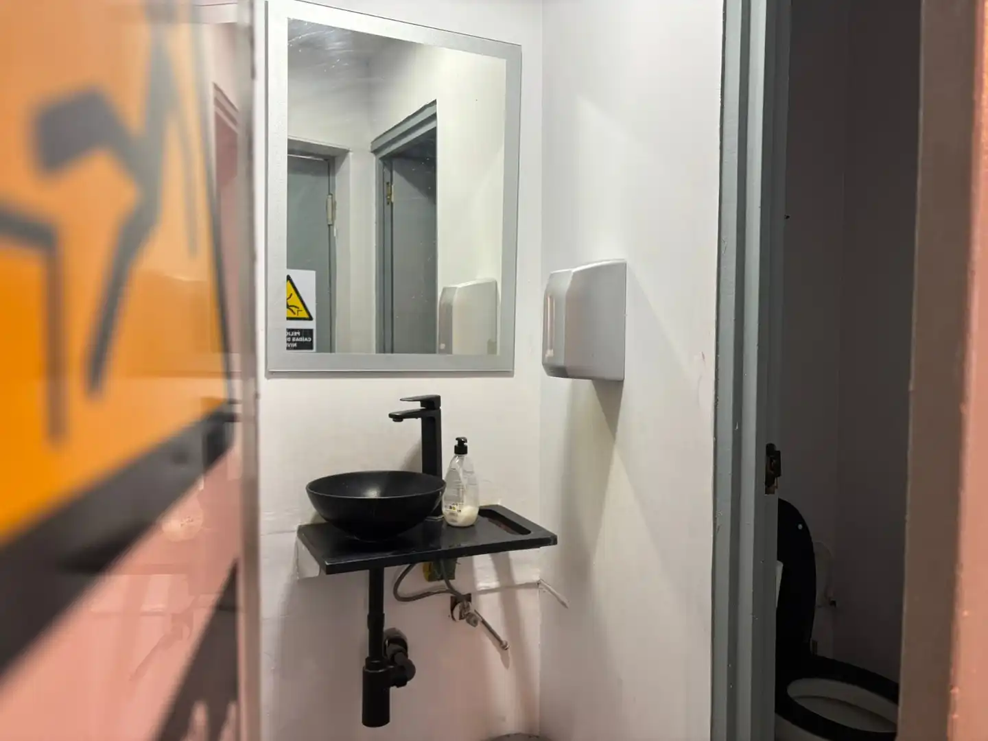 Business premises for transfer in Ciutat Vella, imagen 6
