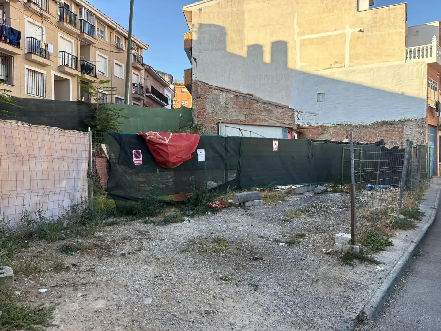 Terreno residencial en venta en Calle de la Amistad 6, imagen 2