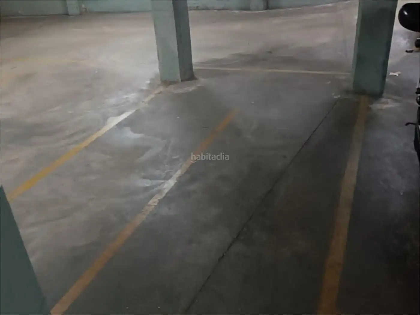 Moto en alquiler en Carrer de la Llacuna 25, imagen 2