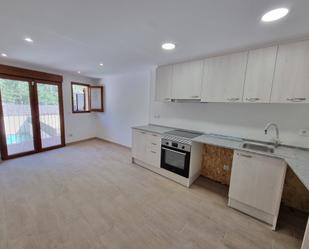 Kitchen of Single-family semi-detached to rent in Vic  with Terrace