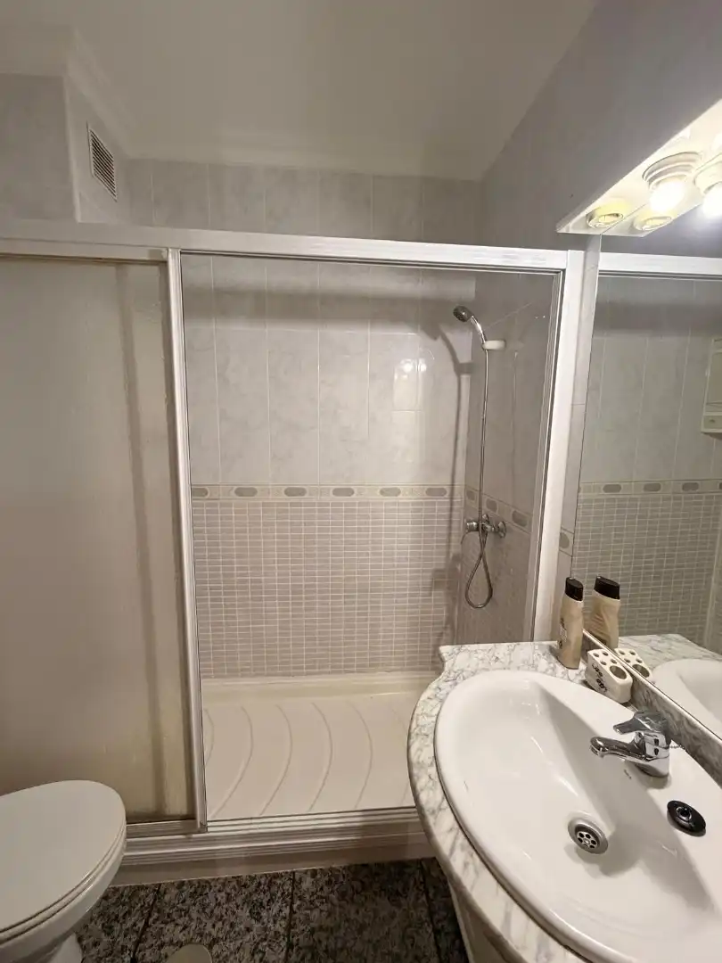 Baño de Piso en venta en Puertollano con Aire acondicionado, Calefacción y Terraza