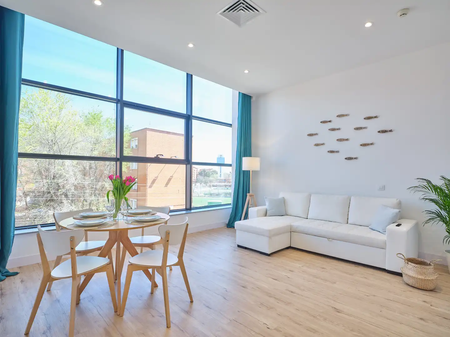 Sala de estar de Apartamento de alquiler en Madrid con Aire acondicionado, Amueblado y Lavadora