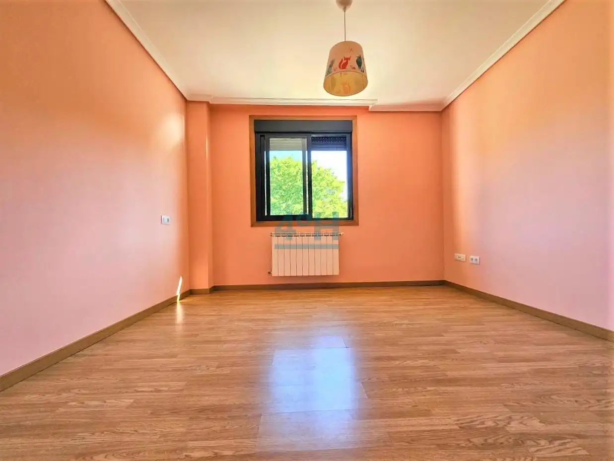 Habitación de Casa o chalet en venta en O Pereiro de Aguiar  con Calefacción, Jardín privado y Terraza