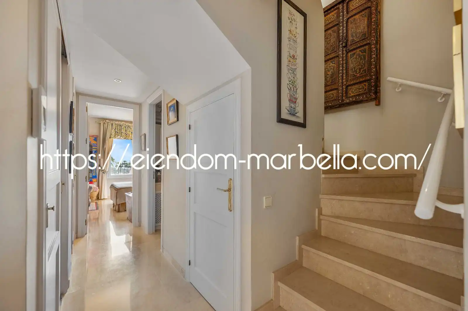 Maisonette zum Verkauf in Marbella mit Klimaanlage, Terrasse und Abstellraum