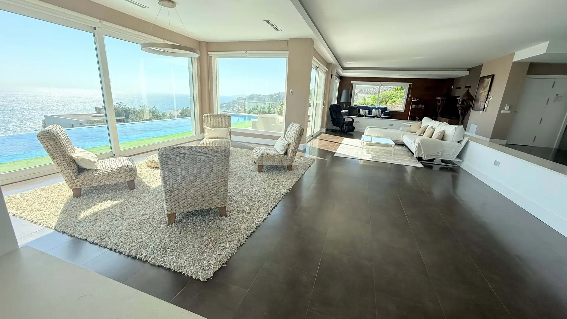 Sala de estar de Casa o chalet en venta en Zahara de los Atunes con Aire acondicionado, Terraza y Piscina