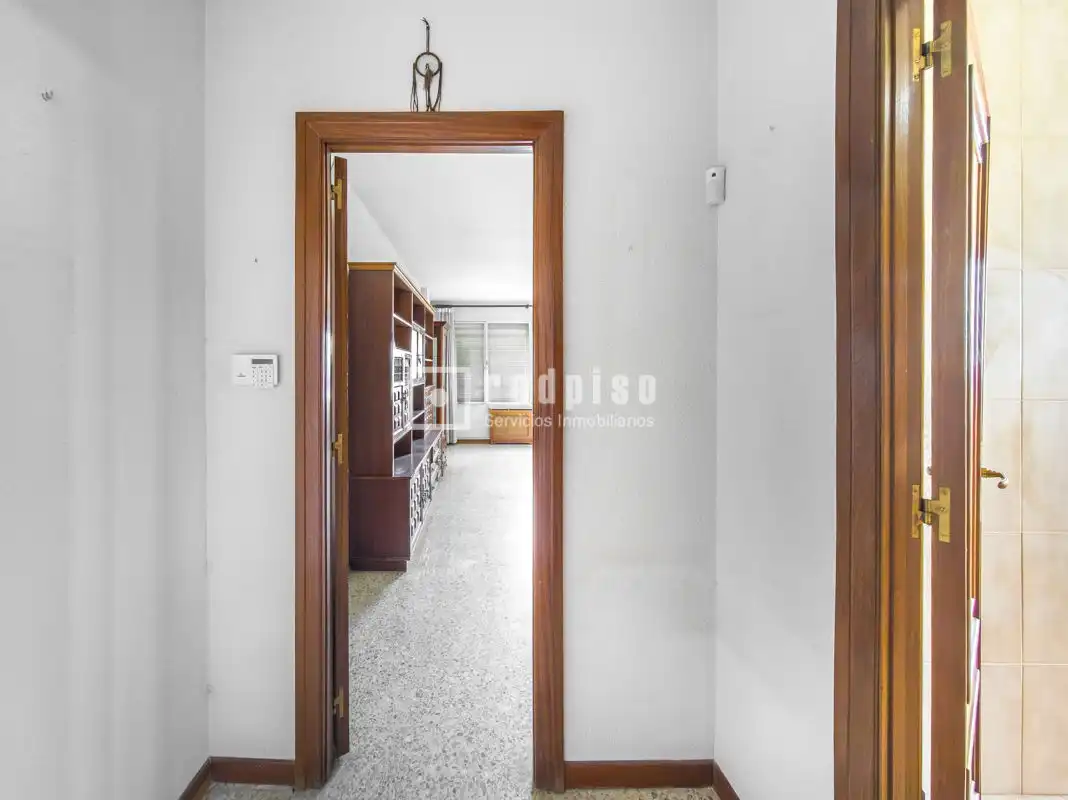 Piso en venta en Madrid con Calefacción y Jardín privado